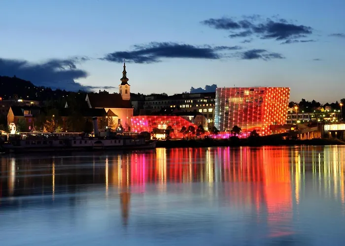In By The Danube Promenade
